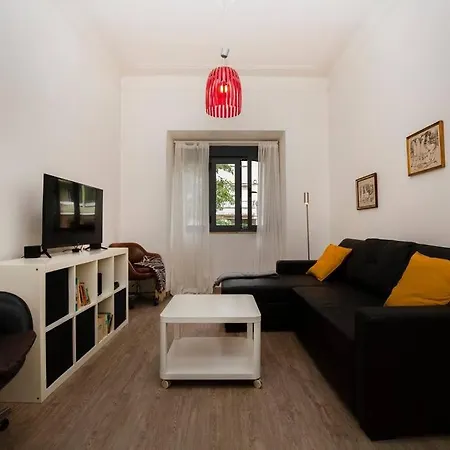 Daire Vintage W/ Terrace *