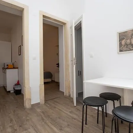 Vintage W/ Terrace Appartamento Lisbona