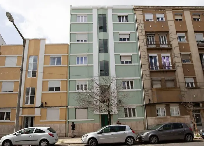 Vintage W/ Terrace Apartment Lisbon