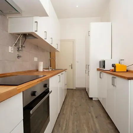Apartamento Vintage W/ Terrace